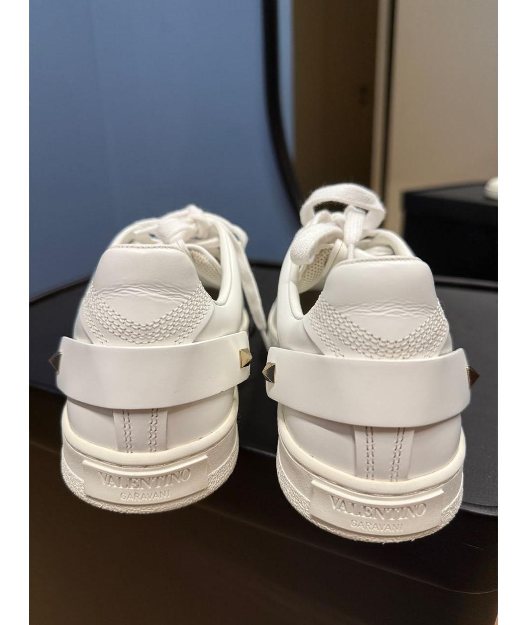 RED VALENTINO Белые кожаные кеды, фото 4