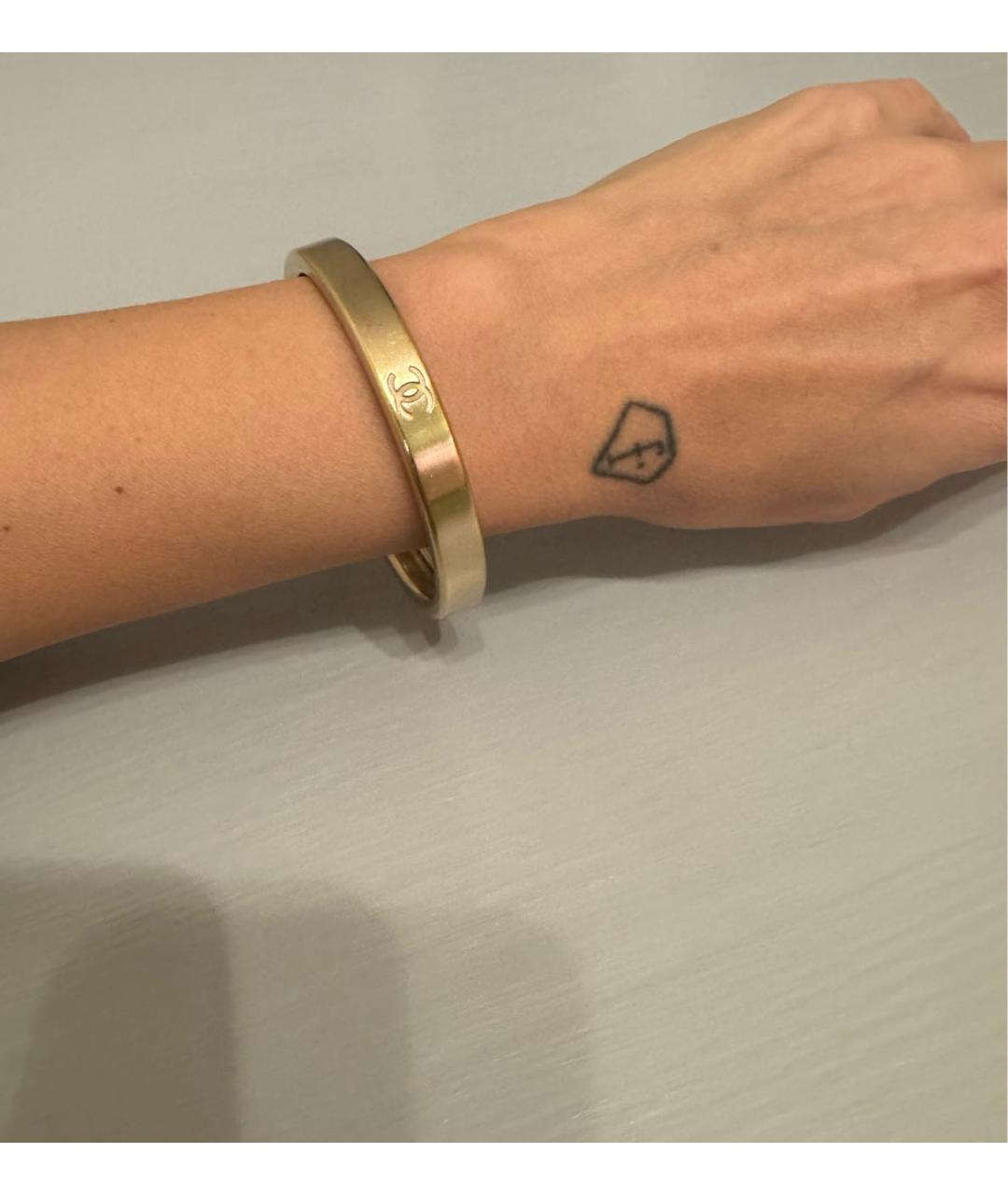 CHANEL Золотой металлический браслет, фото 5