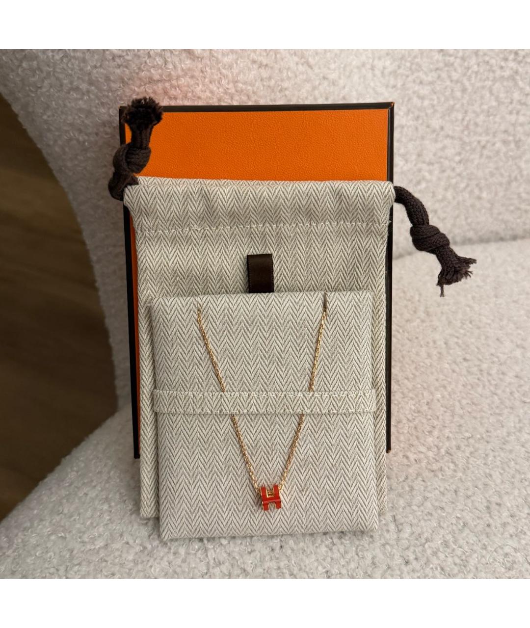 HERMES Красная металлическая подвеска, фото 3