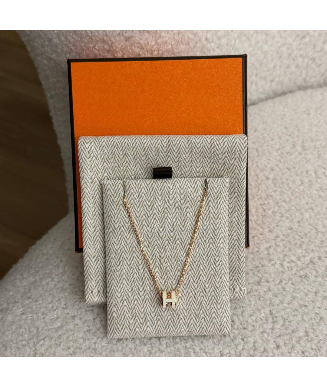 HERMES Белая металлическая подвеска, фото 3