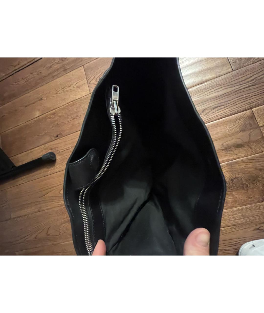 MCQ ALEXANDER MCQUEEN Черная кожаная сумка с короткими ручками, фото 3