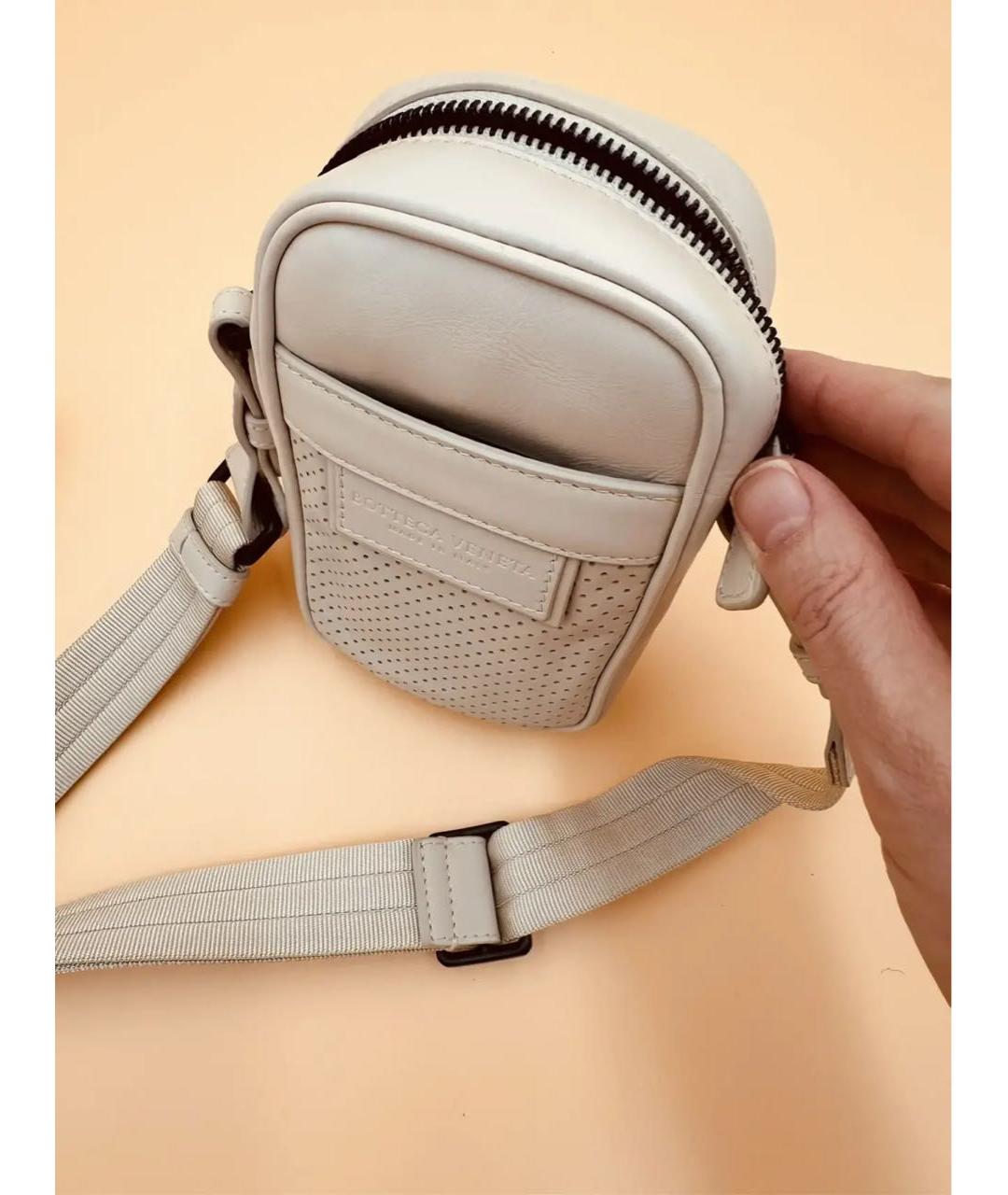 BOTTEGA VENETA Серая кожаная поясная сумка, фото 6