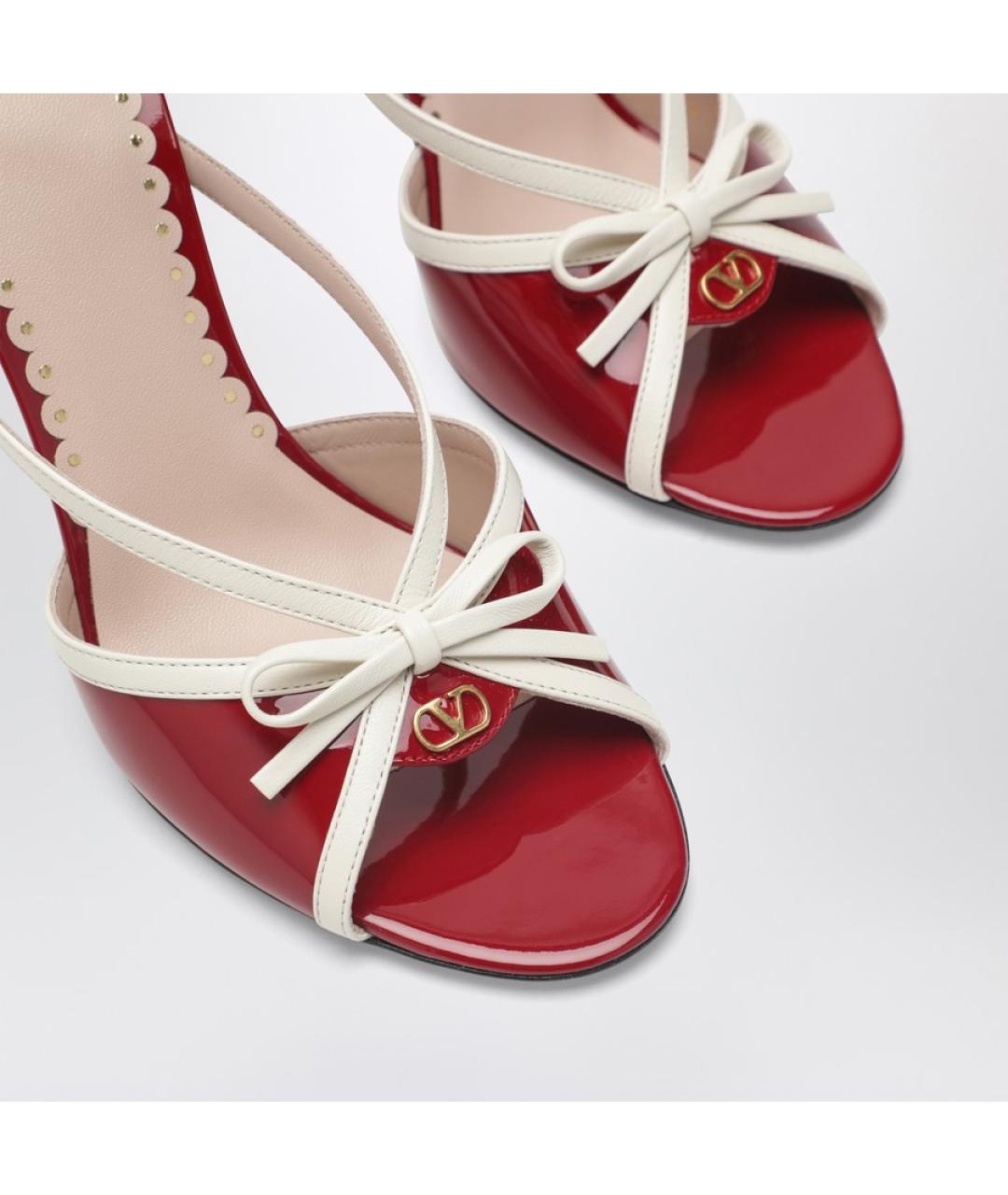 VALENTINO Красные босоножки из лакированной кожи, фото 5