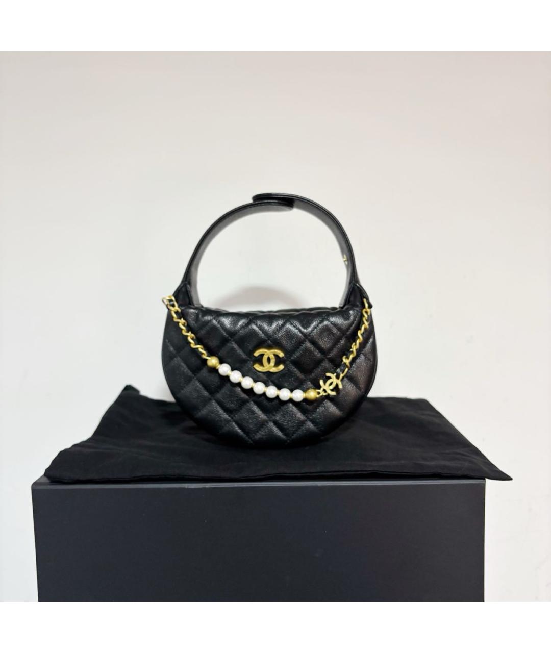 CHANEL Черная кожаная сумка с короткими ручками, фото 8