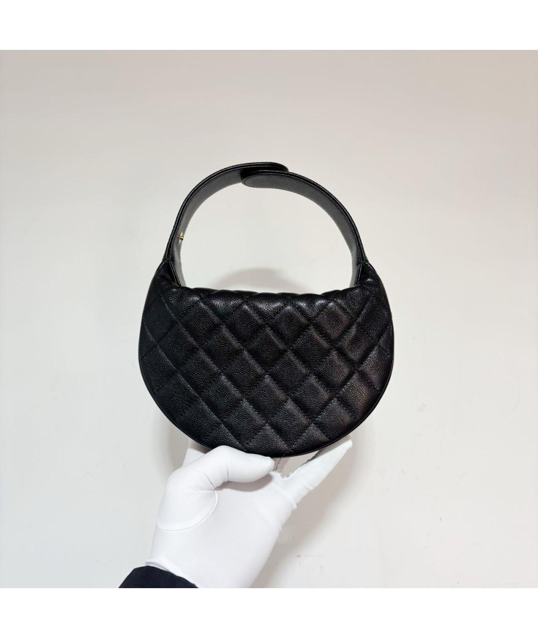 CHANEL Черная кожаная сумка с короткими ручками, фото 3