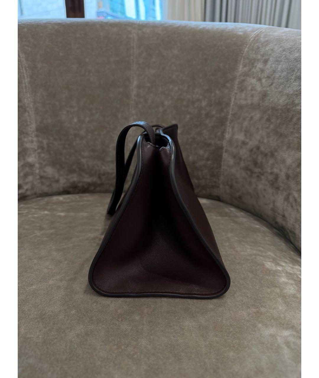 THE ROW Коричневая кожаная сумка с короткими ручками, фото 6