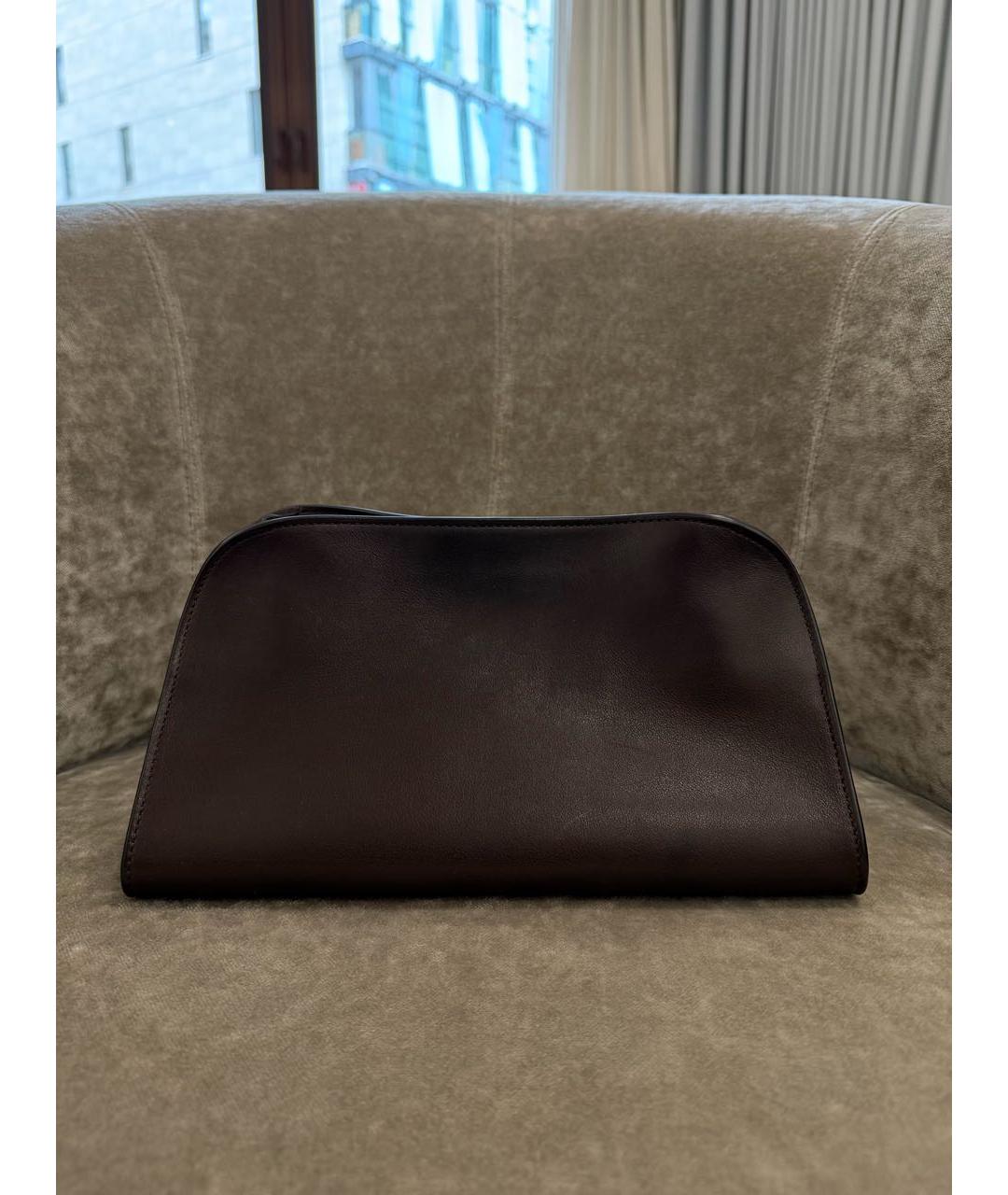 THE ROW Коричневая кожаная сумка с короткими ручками, фото 8