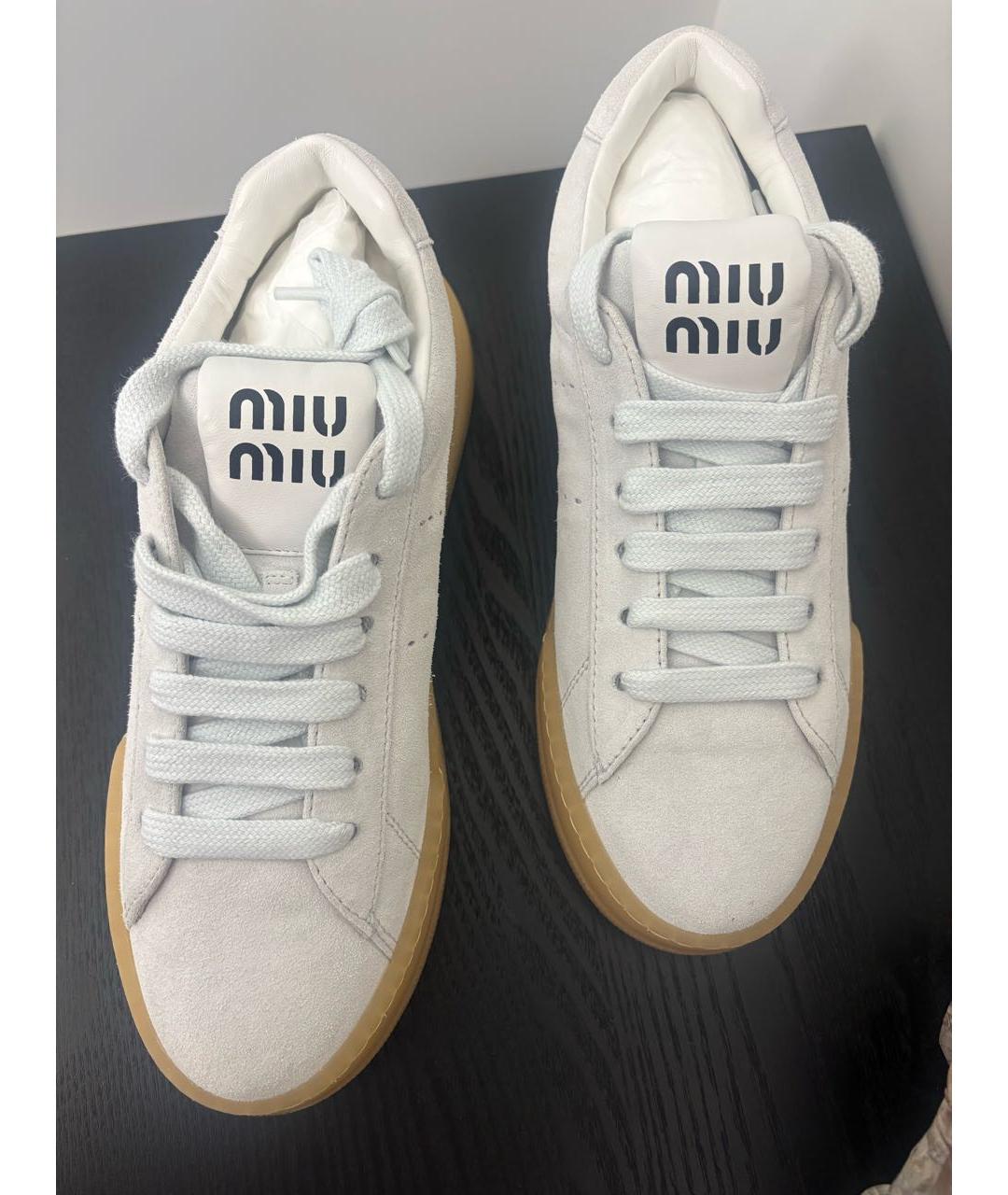 MIU MIU Белые замшевые кеды, фото 2