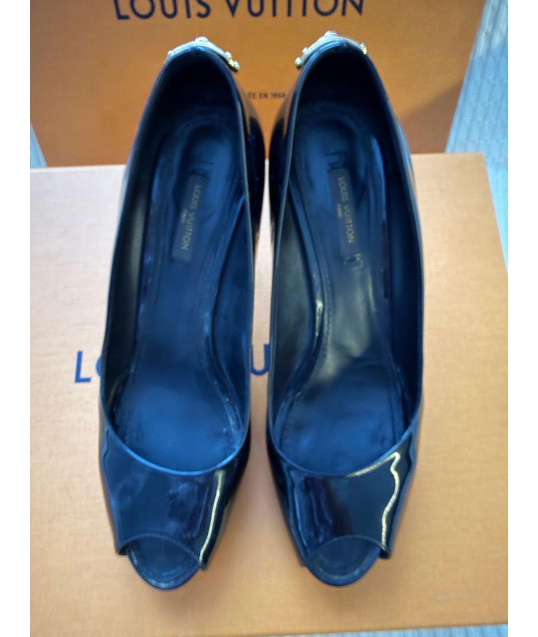 LOUIS VUITTON Черные туфли из лакированной кожи, фото 7