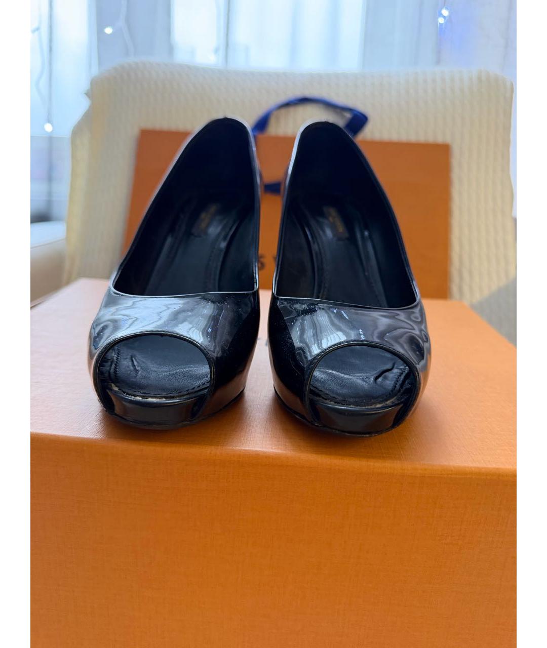 LOUIS VUITTON Черные туфли из лакированной кожи, фото 2