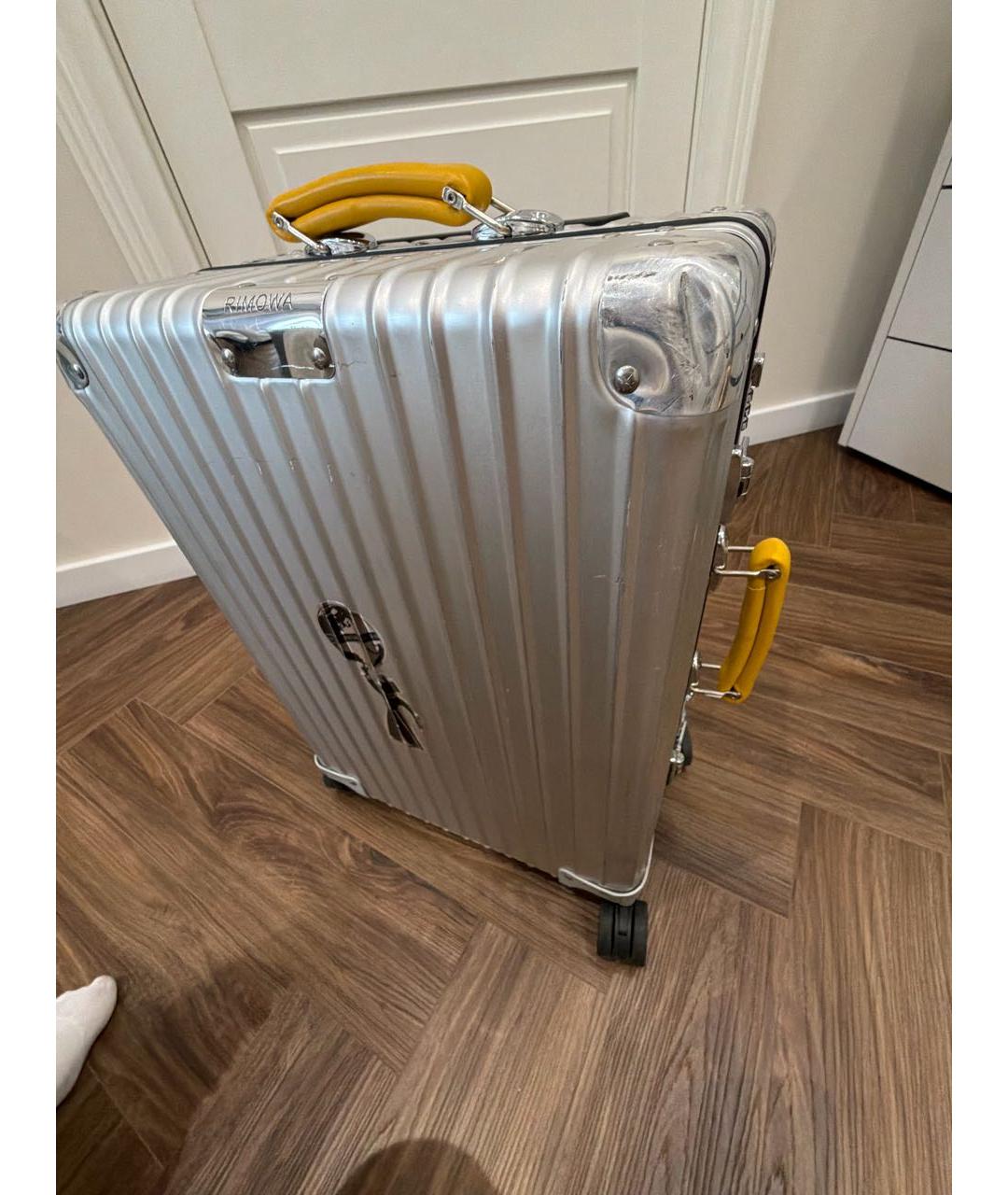 Rimowa Серебрянный чемодан, фото 5