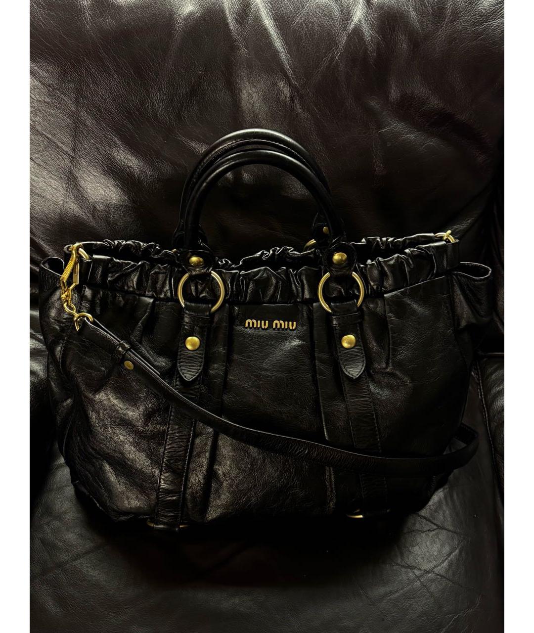 MIU MIU Черная кожаная сумка с короткими ручками, фото 2