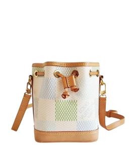 LOUIS VUITTON Сумка через плечо