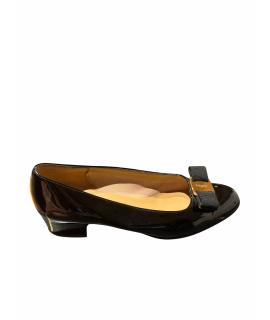 FERRAGAMO Лодочки на низком каблуке