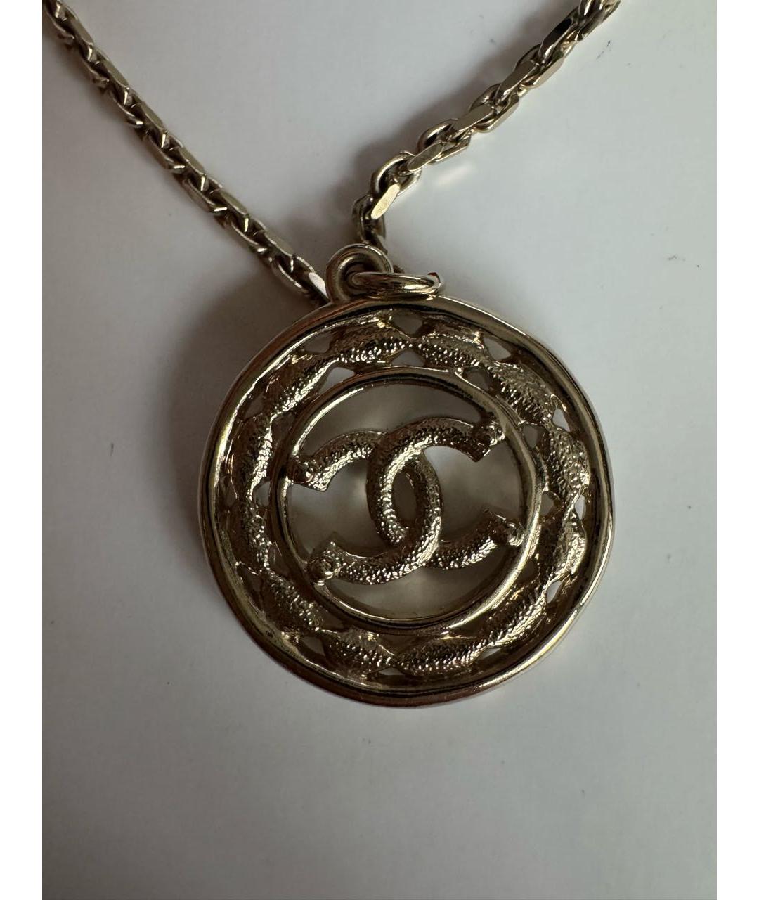 CHANEL Золотая металлическая подвеска, фото 3