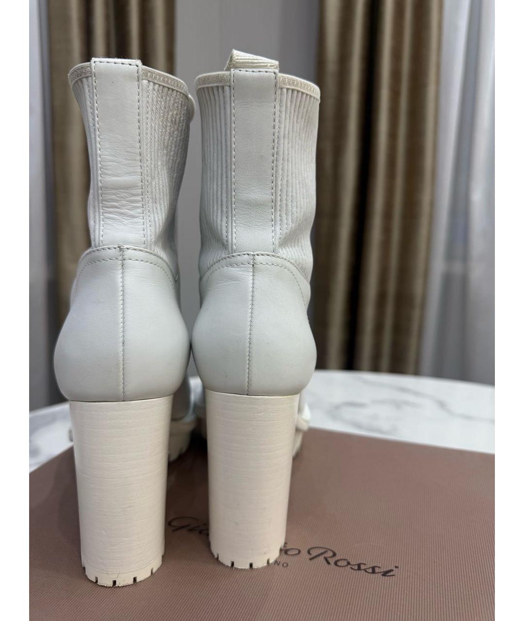 GIANVITO ROSSI Белые кожаные ботильоны, фото 4