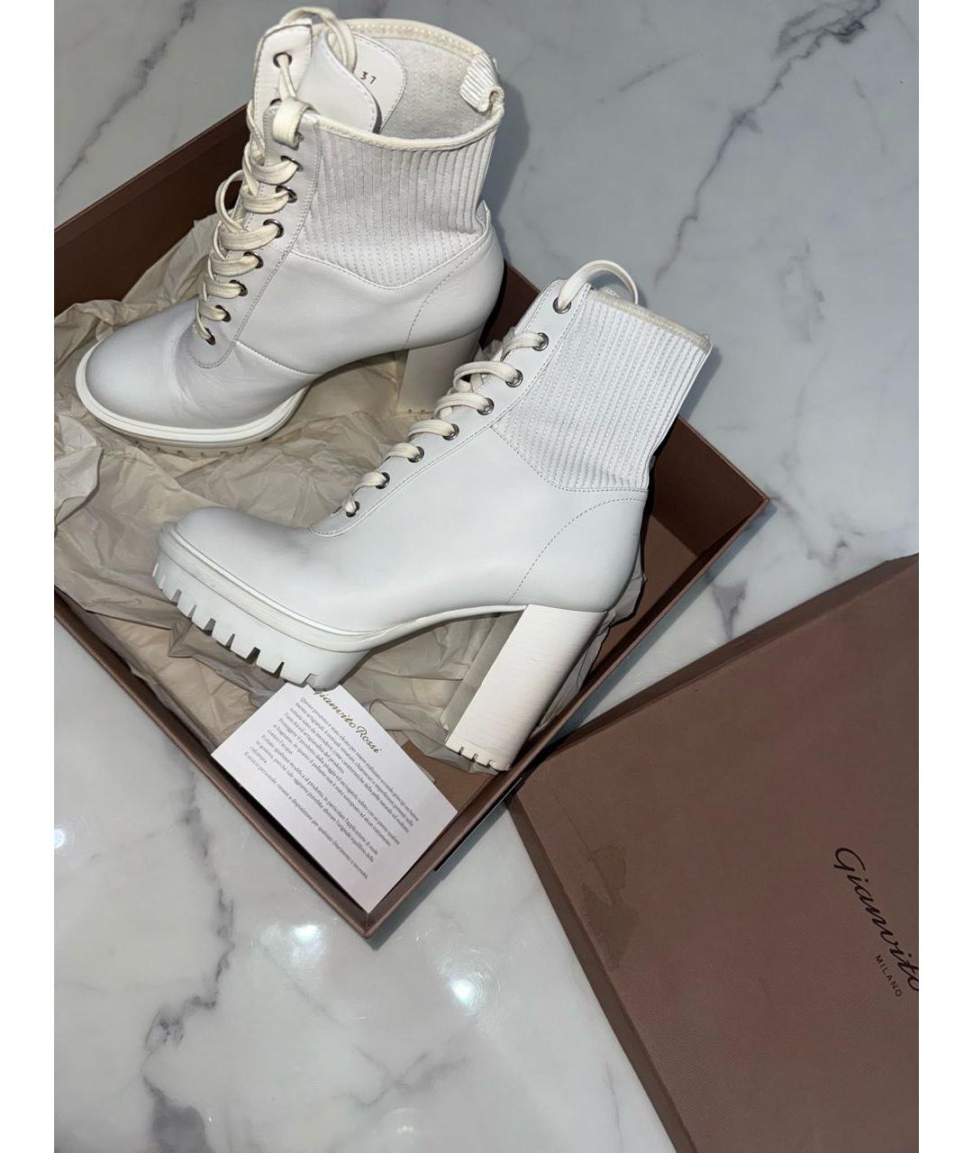 GIANVITO ROSSI Белые кожаные ботильоны, фото 6