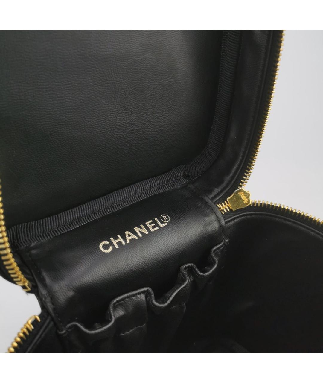 CHANEL Черная кожаная сумка с короткими ручками, фото 7