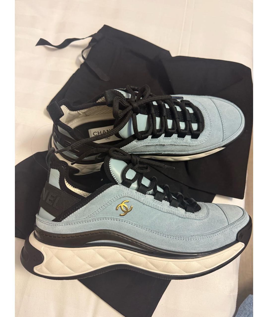 CHANEL Голубые замшевые кроссовки, фото 6