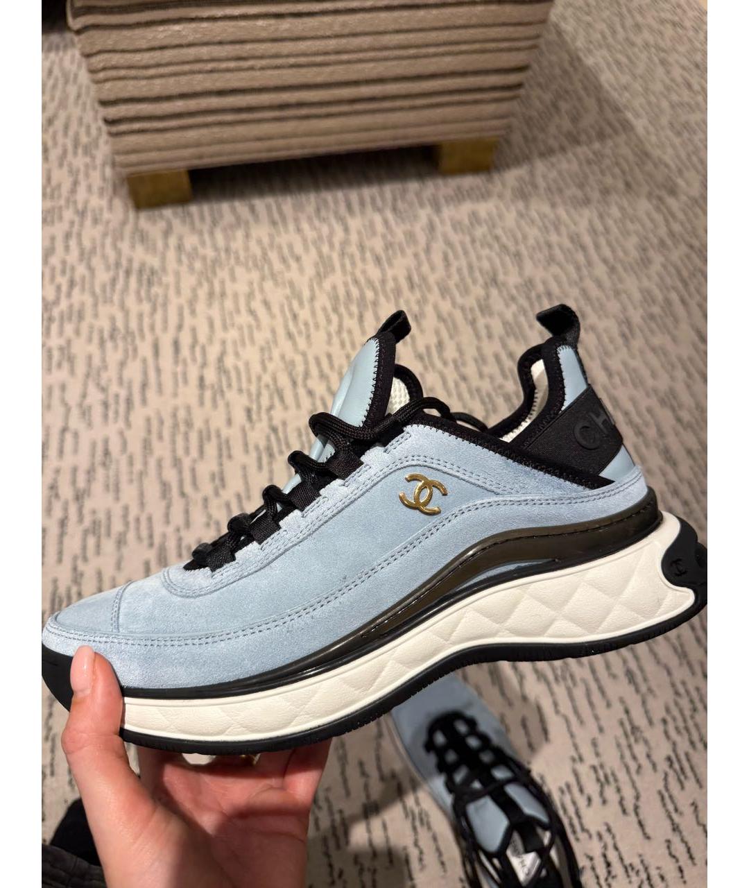 CHANEL Голубые замшевые кроссовки, фото 5