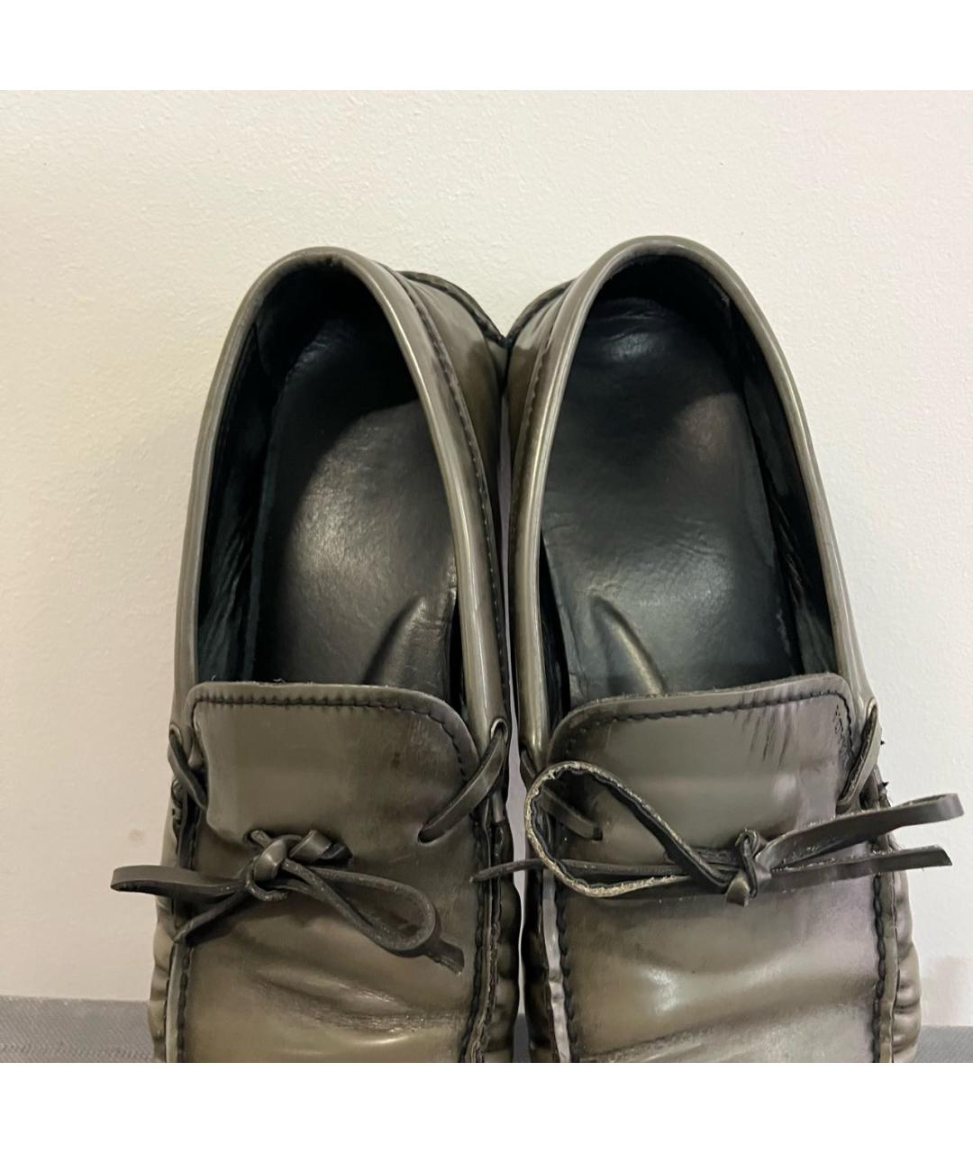 PRADA Серые мокасины из лакированной кожи, фото 6