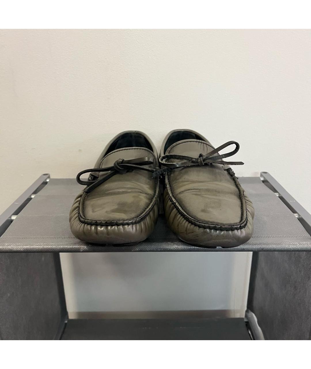 PRADA Серые мокасины из лакированной кожи, фото 2