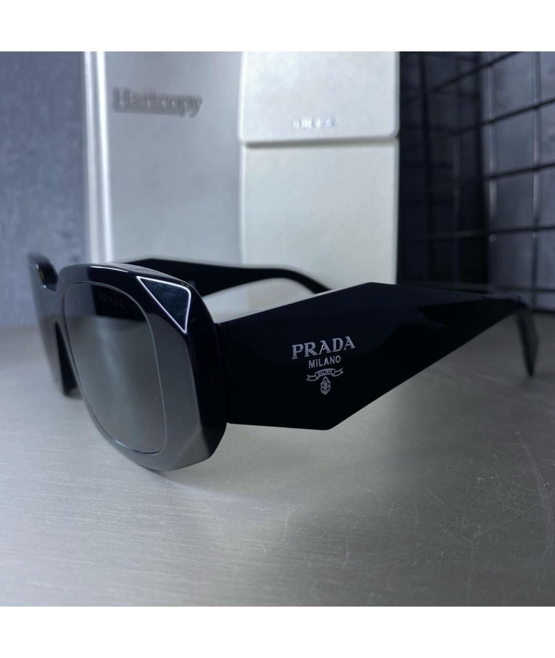 PRADA Черные пластиковые солнцезащитные очки, фото 4