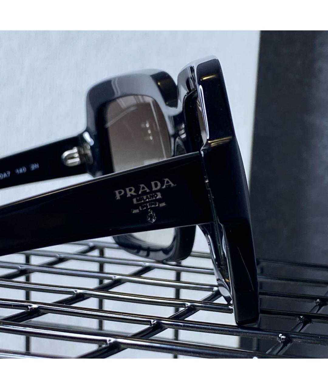 PRADA Черные пластиковые солнцезащитные очки, фото 6