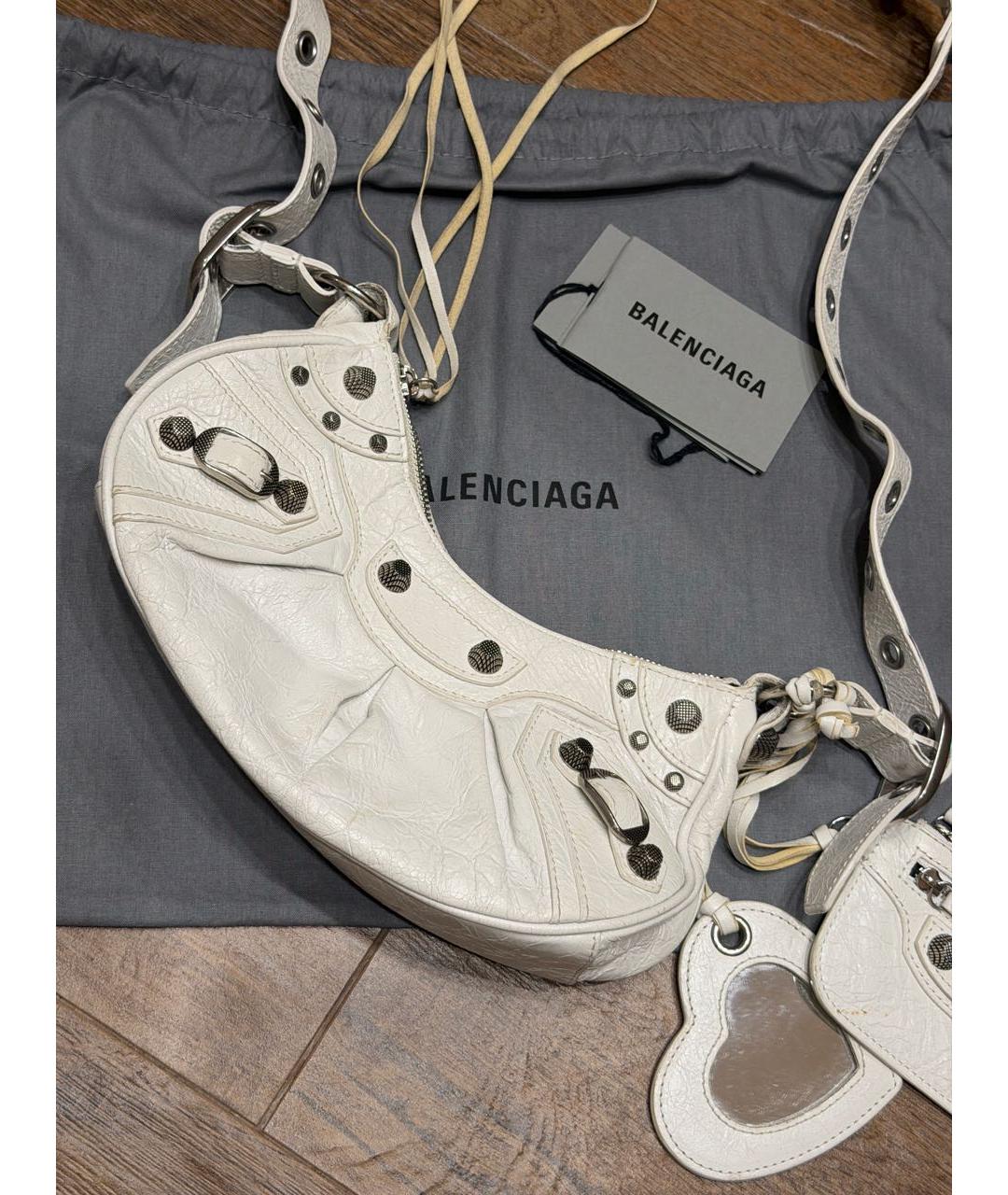 BALENCIAGA Белая сумка через плечо из лакированной кожи, фото 4