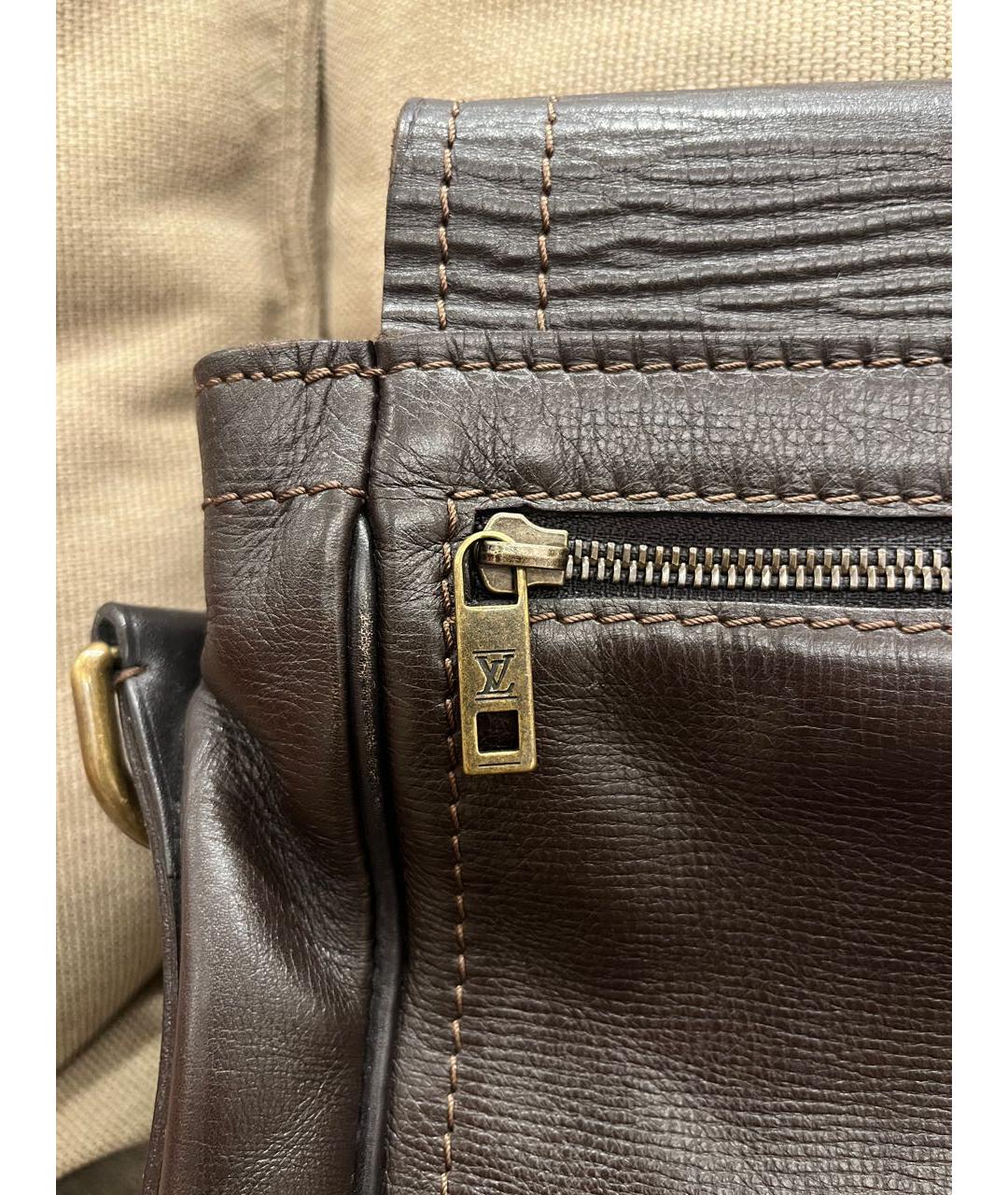 LOUIS VUITTON Коричневый кожаный портфель, фото 4
