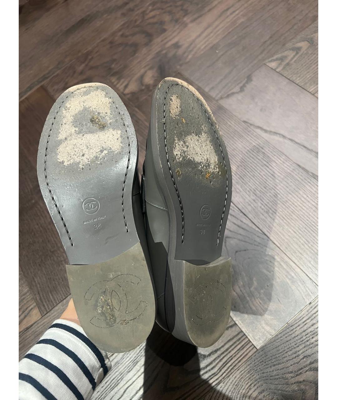 CHANEL Серые кожаные лоферы, фото 6