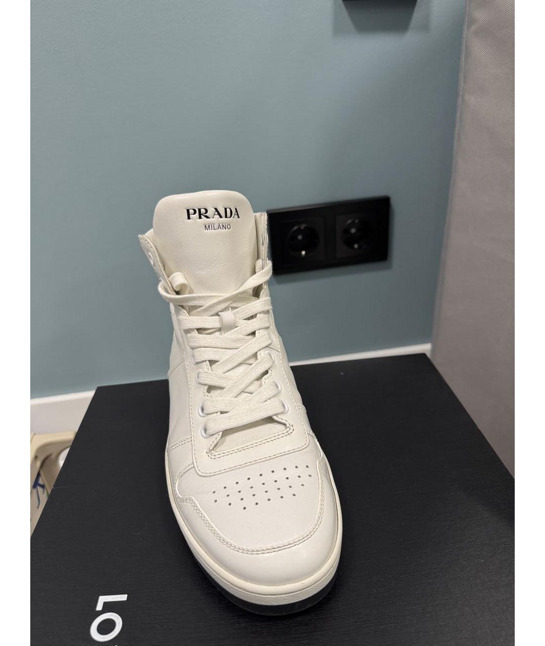 PRADA Белые кожаные кеды, фото 2