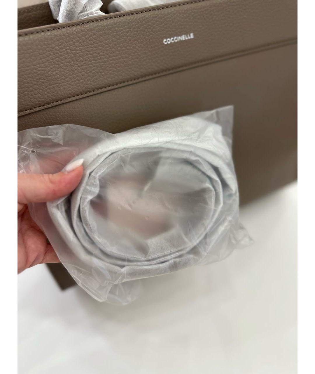 COCCINELLE Бежевая кожаная сумка с короткими ручками, фото 7