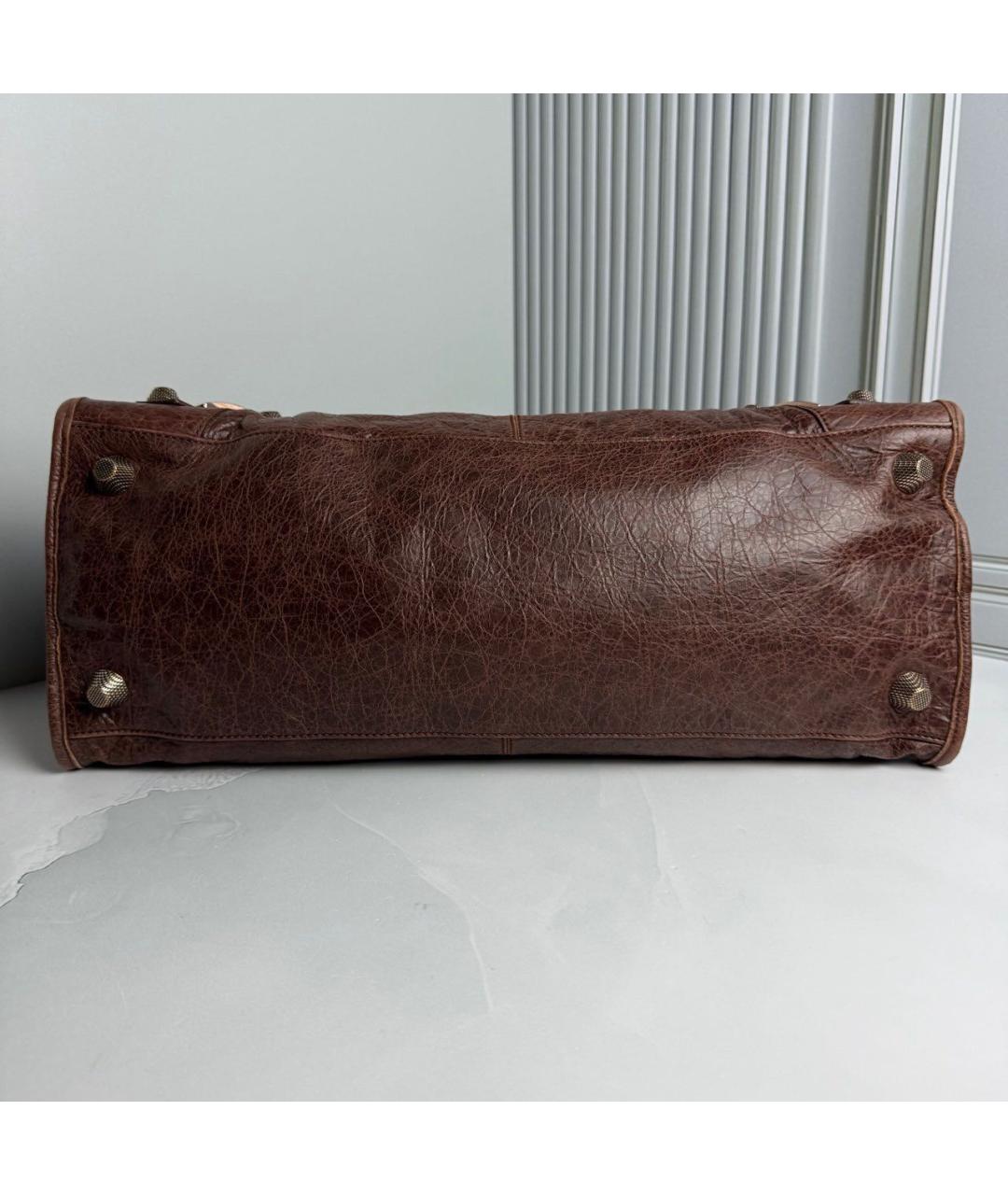 BALENCIAGA Коричневая кожаная сумка с короткими ручками, фото 2