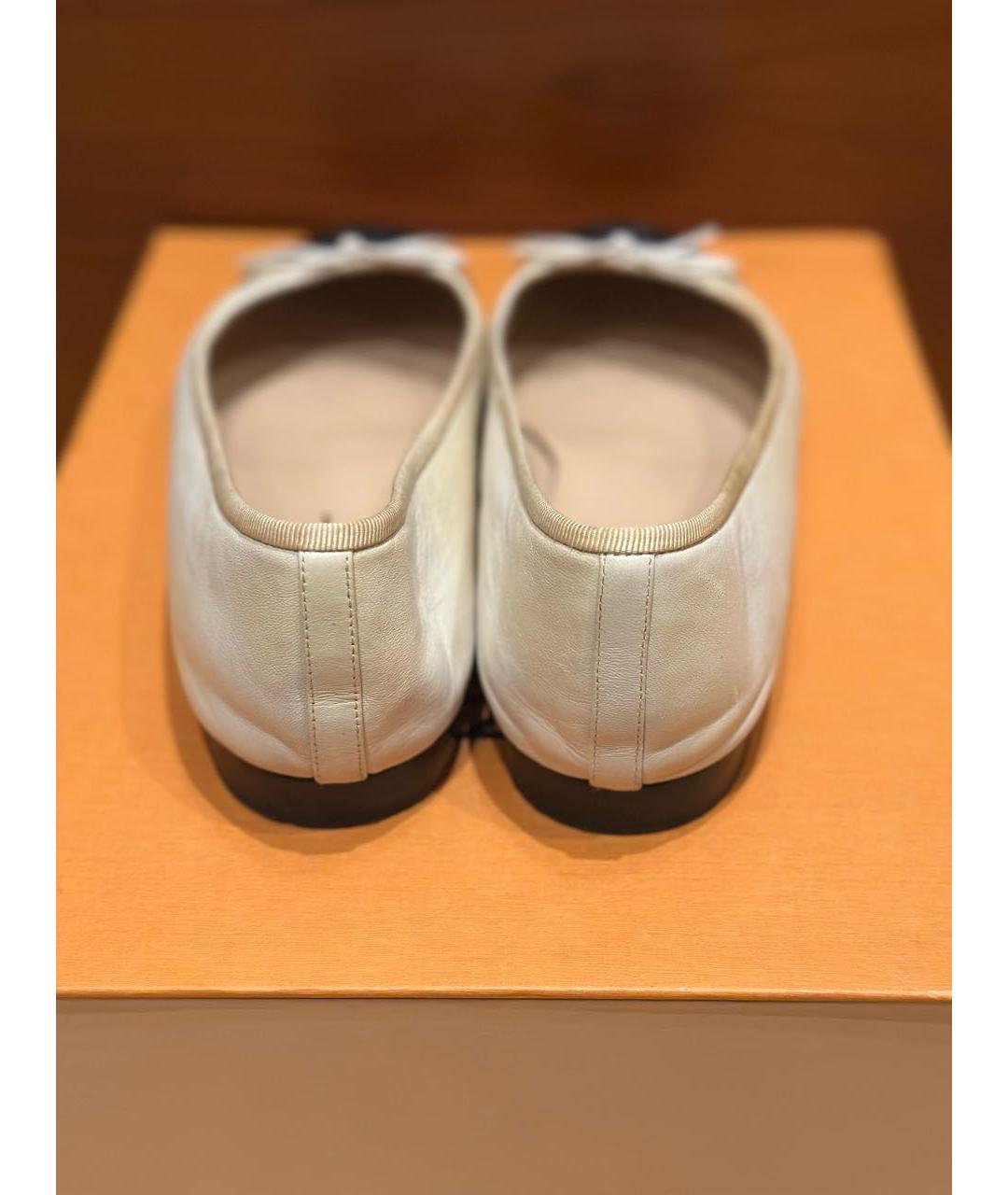 CHANEL Белые кожаные балетки, фото 4