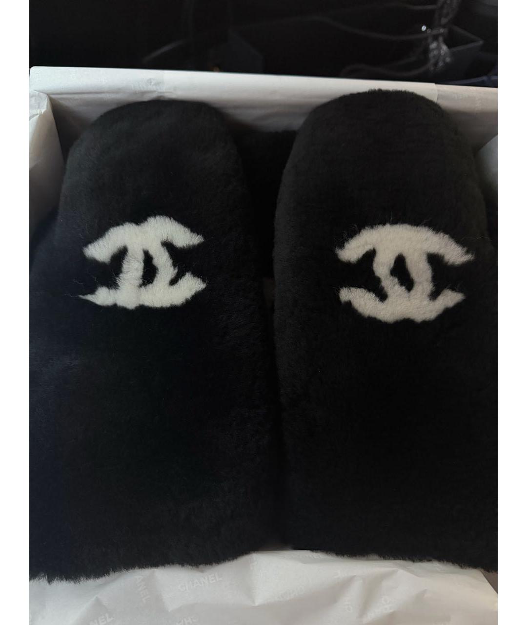 CHANEL Черные шерстяные варежки, фото 3