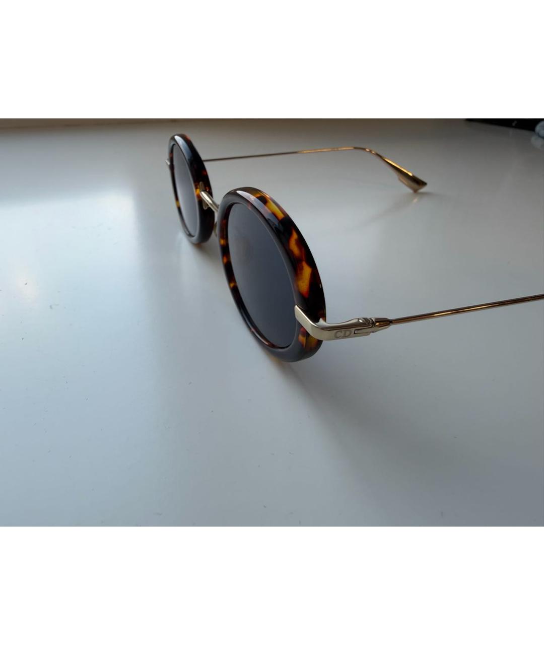 CHRISTIAN DIOR Коричневые пластиковые солнцезащитные очки, фото 2