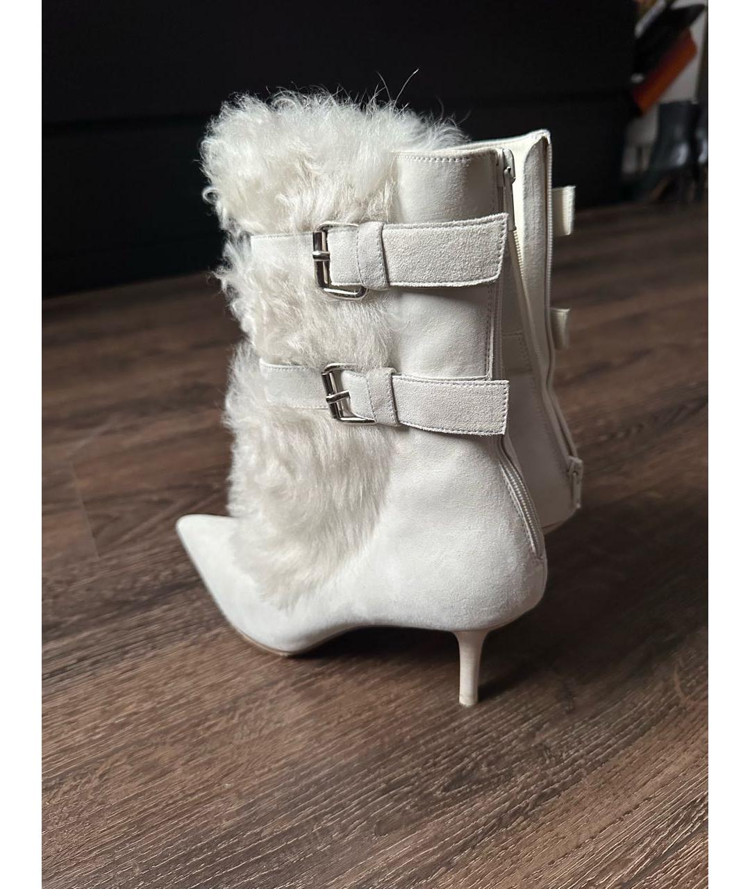 HELMUT LANG Белые замшевые ботильоны, фото 3