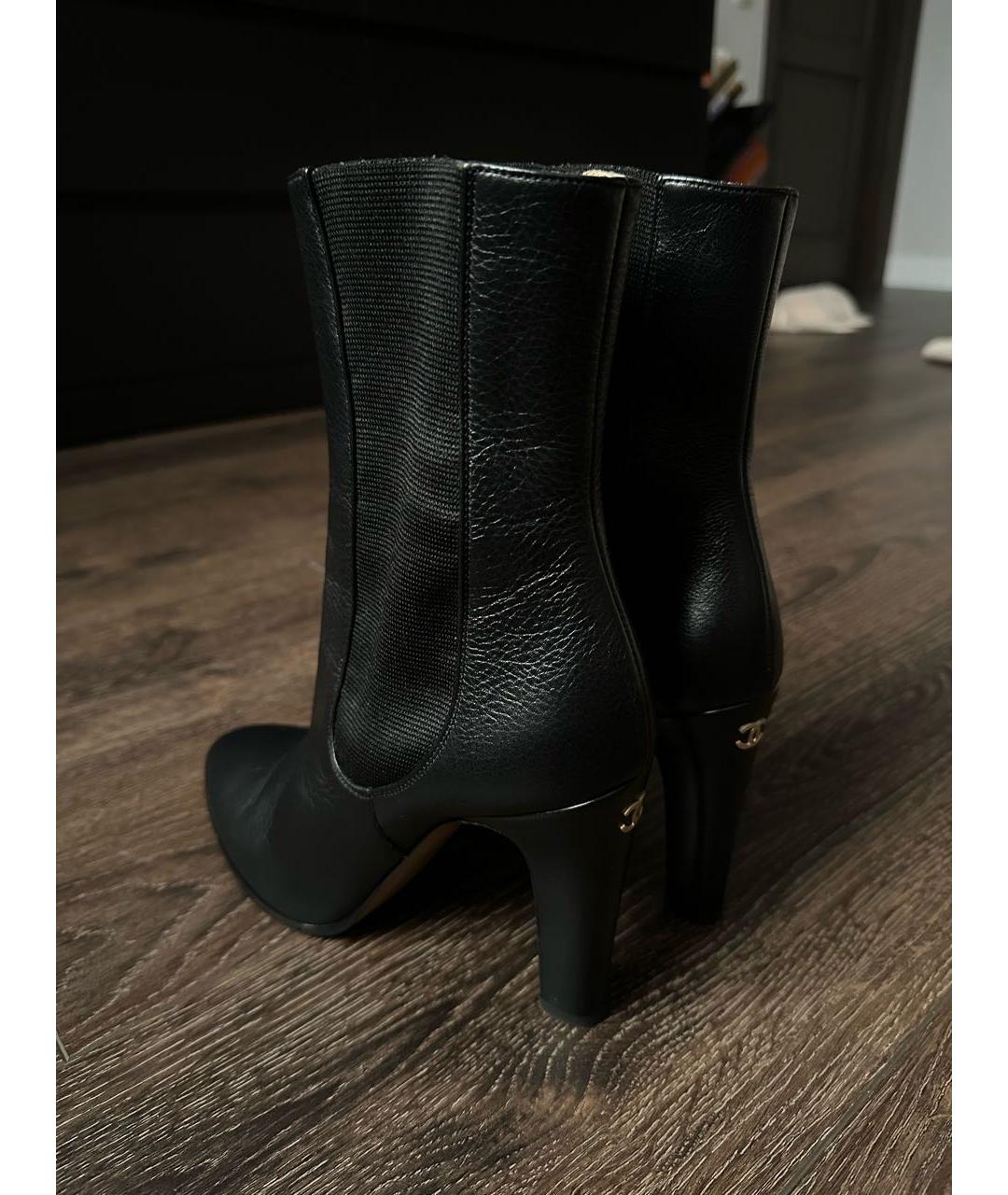 CHANEL Черные кожаные ботильоны, фото 4
