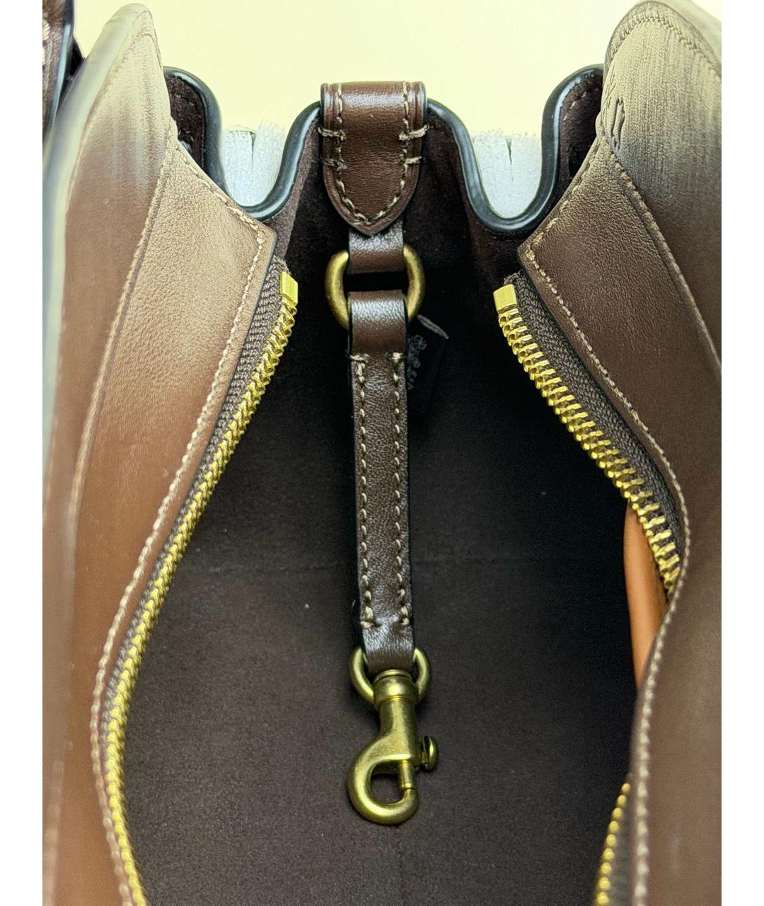 COACH Коричневая кожаная сумка с короткими ручками, фото 5