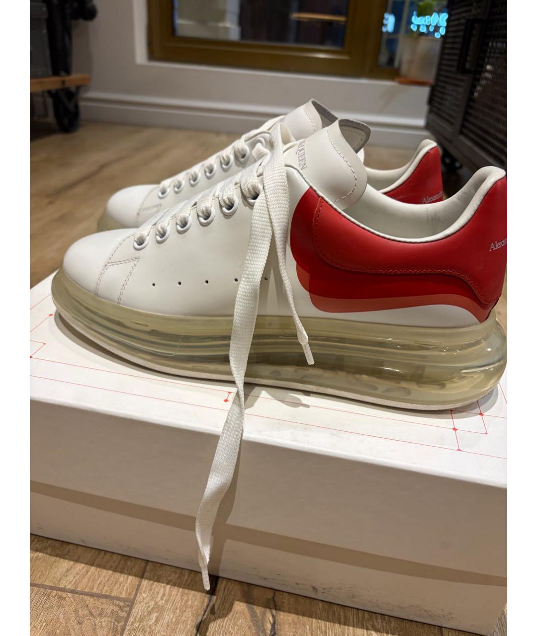 ALEXANDER MCQUEEN Белые кожаные низкие кроссовки / кеды, фото 3