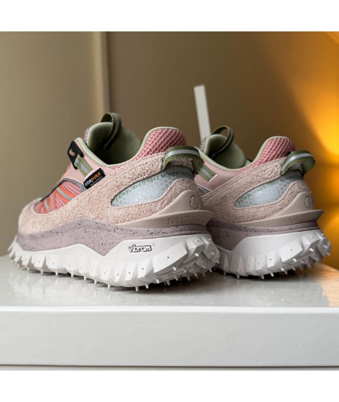 MONCLER Розовые замшевые кроссовки, фото 6