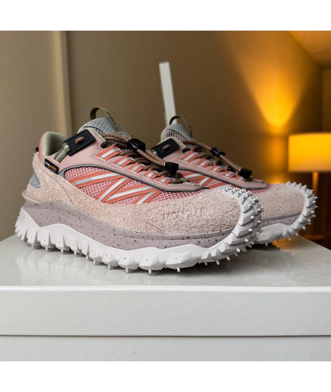 MONCLER Розовые замшевые кроссовки, фото 2