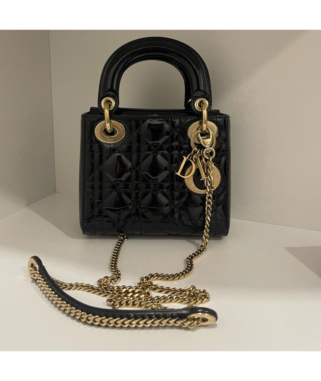 CHRISTIAN DIOR Черная сумка с короткими ручками из лакированной кожи, фото 7