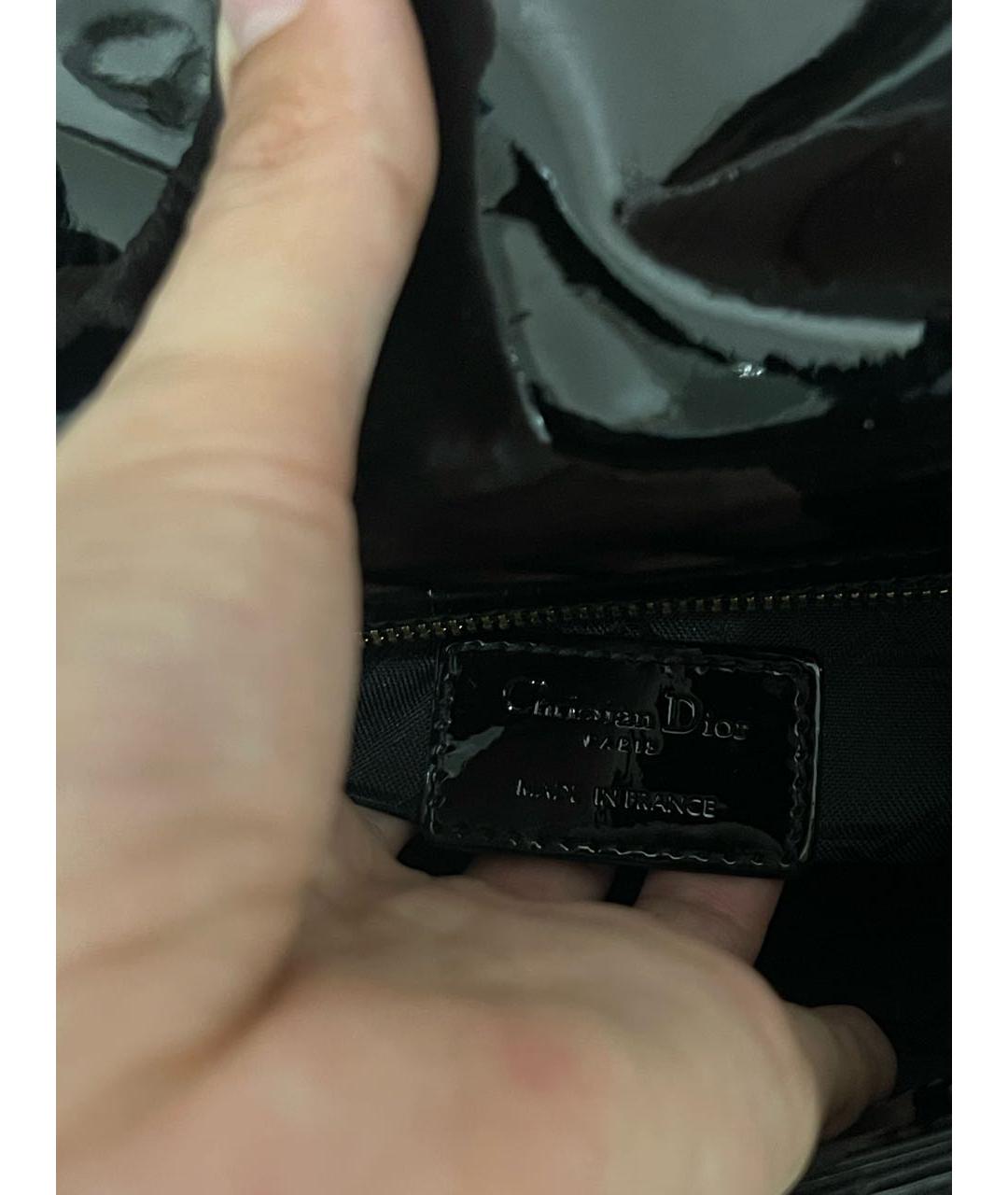 CHRISTIAN DIOR Черная сумка с короткими ручками из лакированной кожи, фото 4