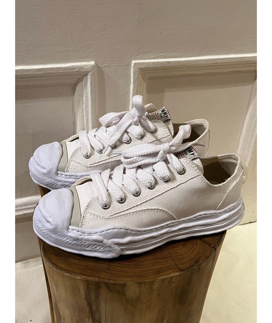 MAISON MIHARA YASUHIRO Белые текстильные низкие кроссовки / кеды, фото 2