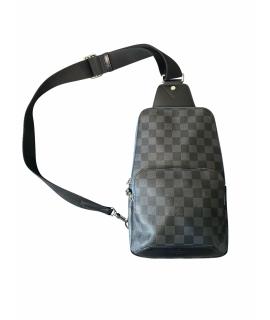 LOUIS VUITTON Сумка на плечо