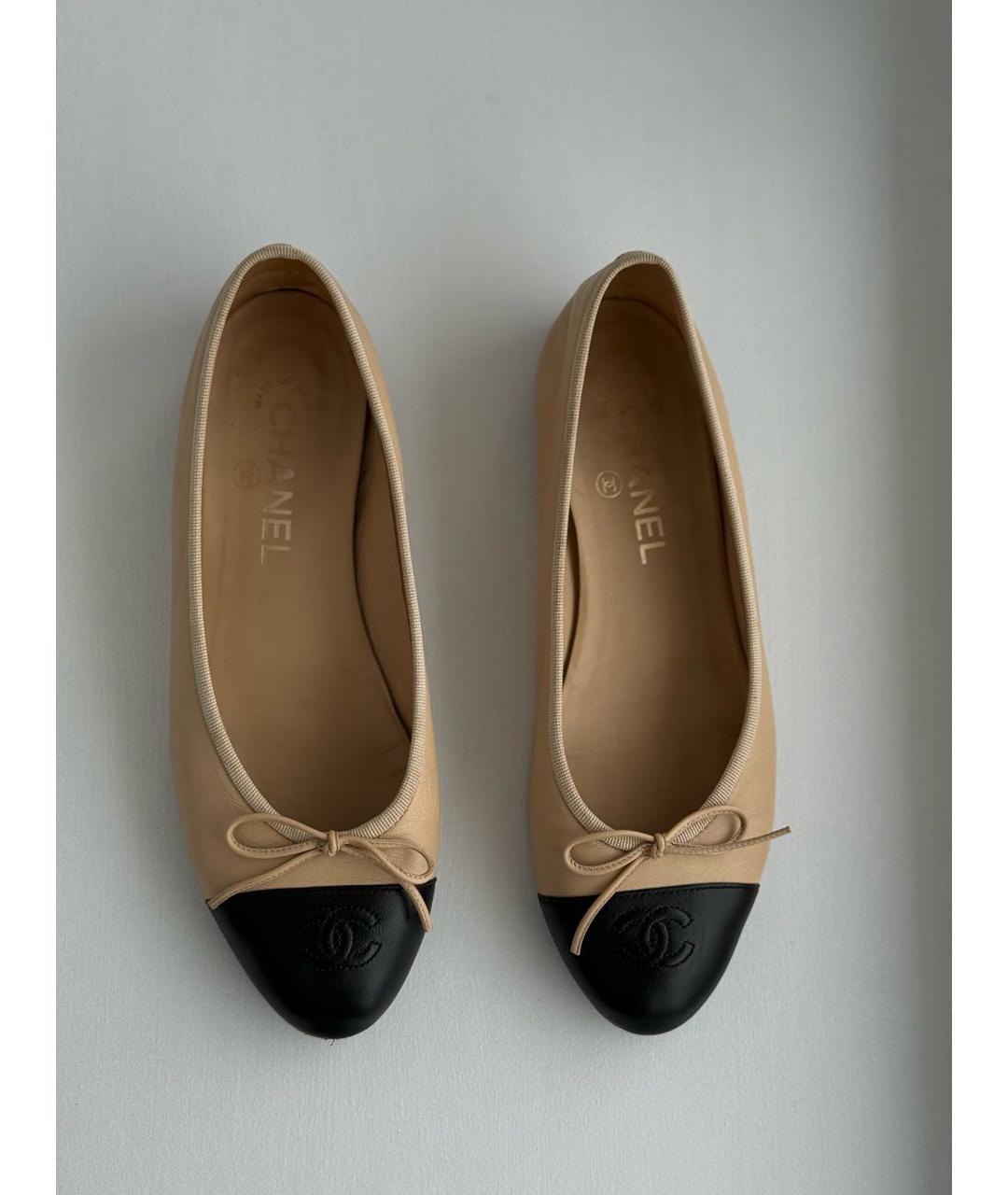 CHANEL Бежевые кожаные балетки, фото 6