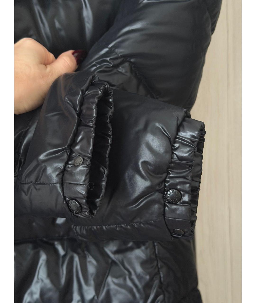 MONCLER Черный полиэстеровый пуховик, фото 5