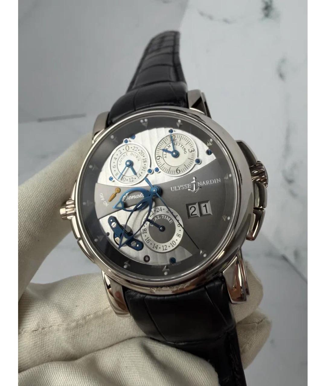 Ulysse Nardin Серые часы из белого золота, фото 2